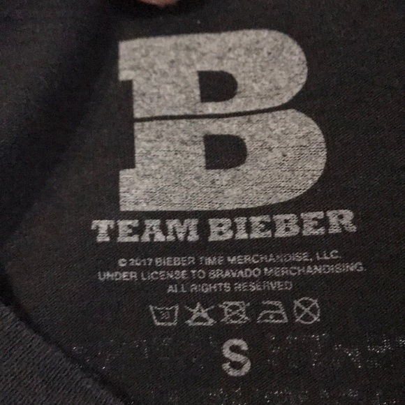 Justin Bieber stadium Tour tee - Picture 3 of 3